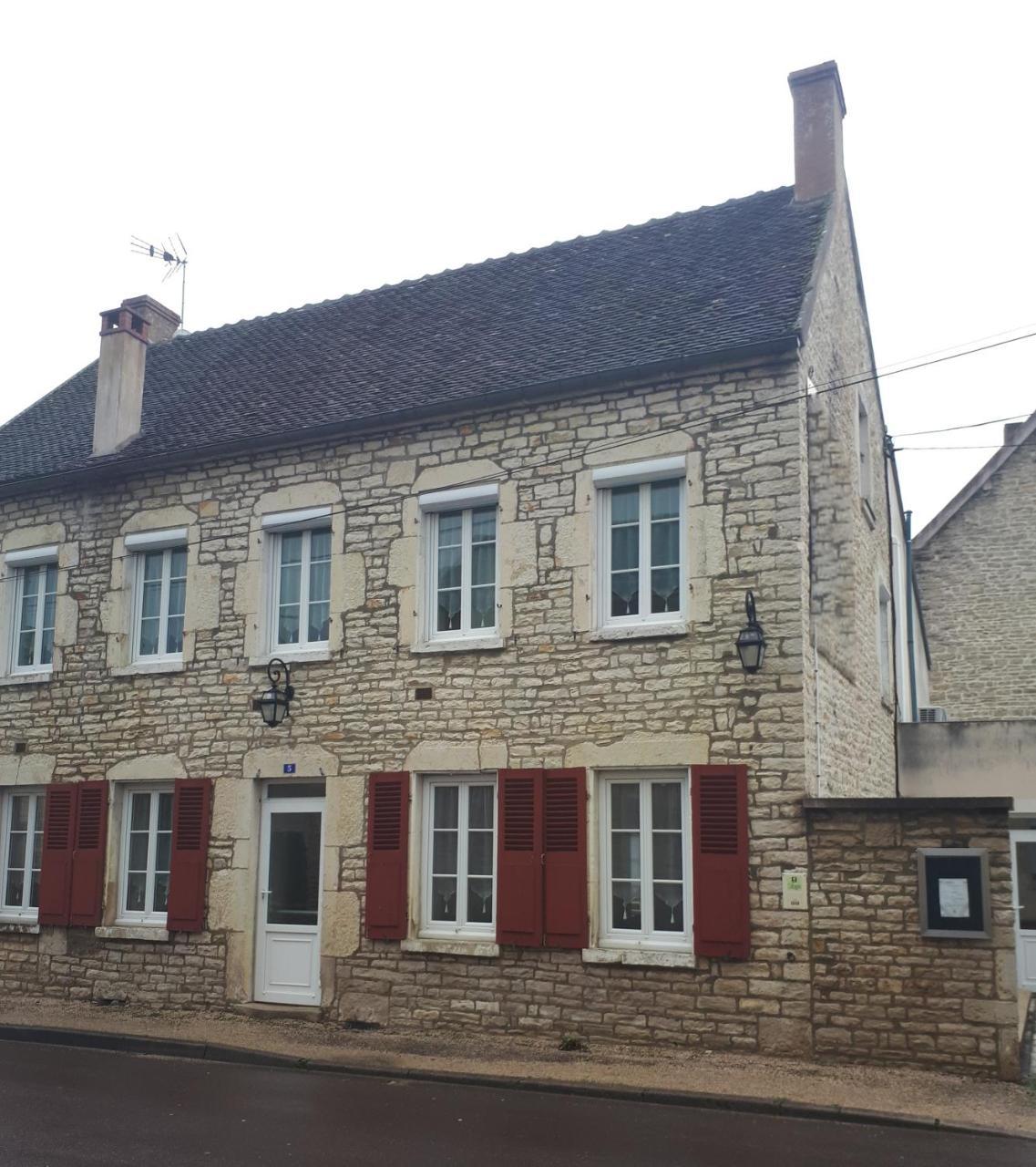 Chambres D'Hotes La Chaumiere Arcy-sur-Cure المظهر الخارجي الصورة